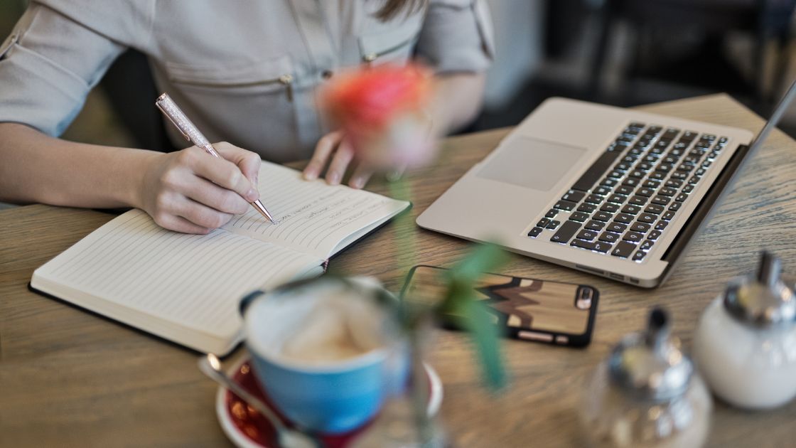 SEO Writing: Things You Need To Know Before Writing SEO Content 2026 - Featured image for this digital marketing article by Australian Internet Advertising