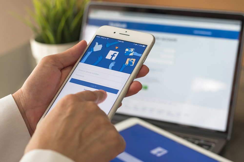 Why Facebook Marketing Works - Featured image for this digital marketing article by Australian Internet Advertising