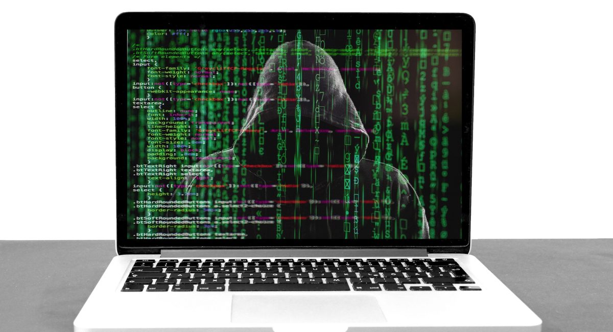 hacker-5332676_1920