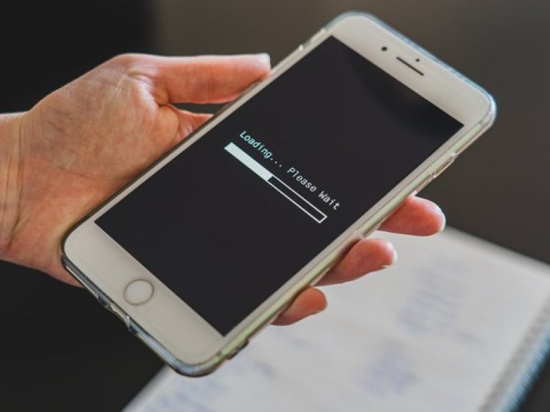 iphone-6-connecting-to-internet-4114774