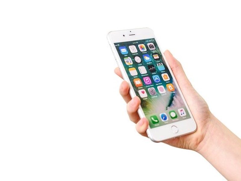 iphone-7-3171205_640