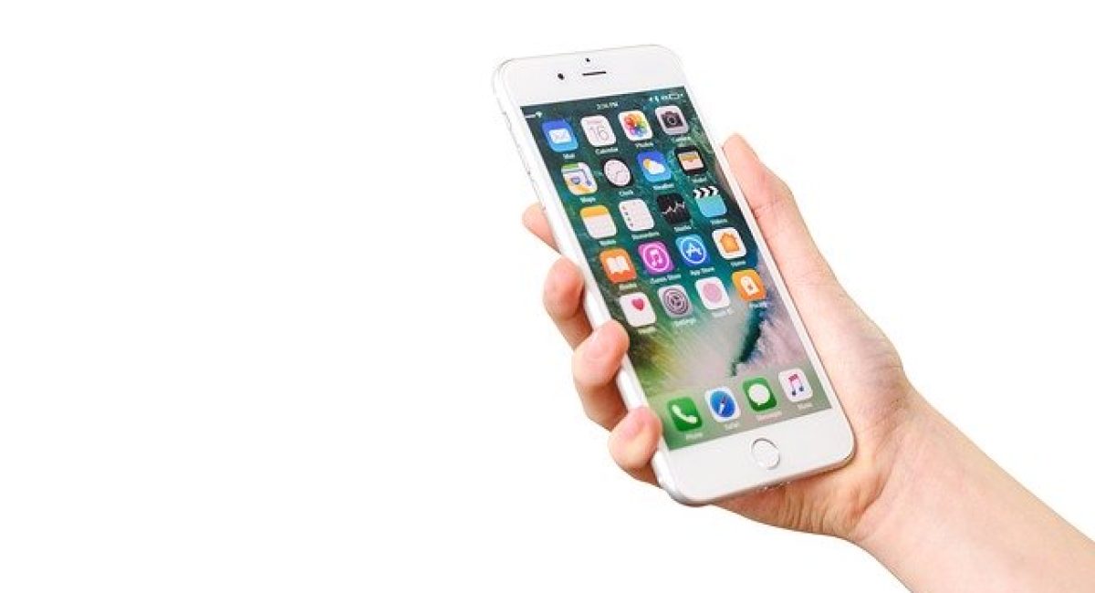 iphone-7-3171205_640