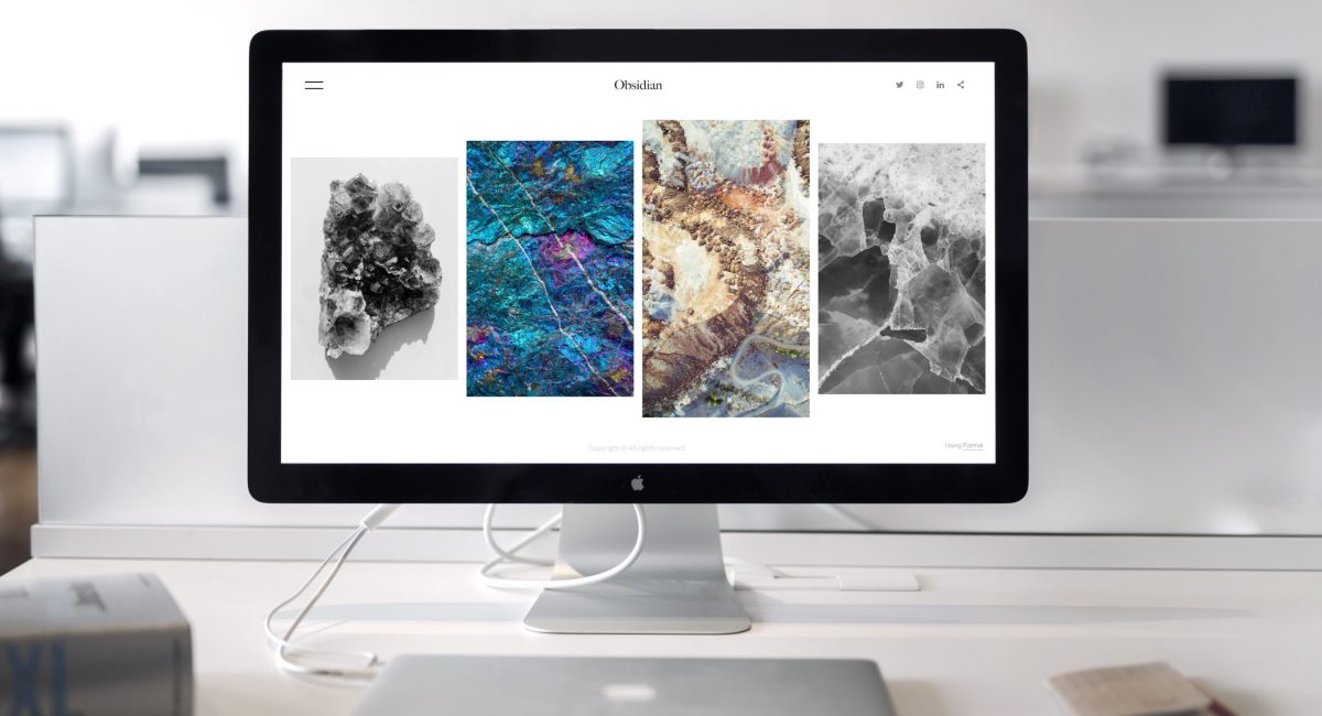 photo-of-imac-near-macbook-1029757