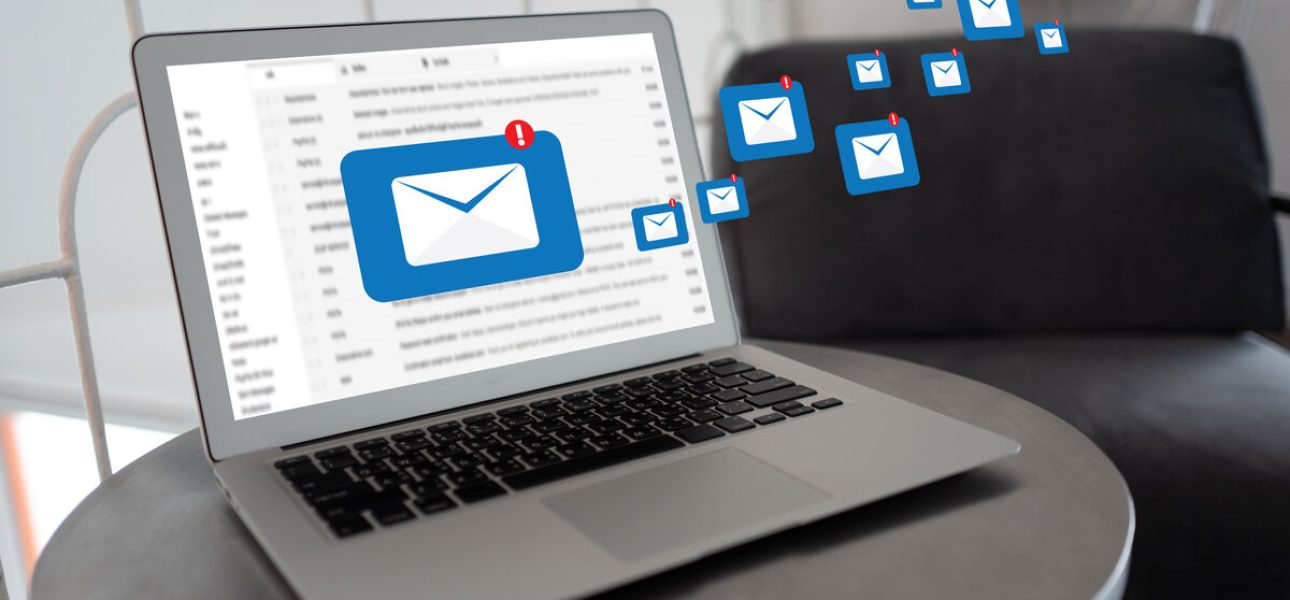 Mail Communication Connection message to mailing contacts phone